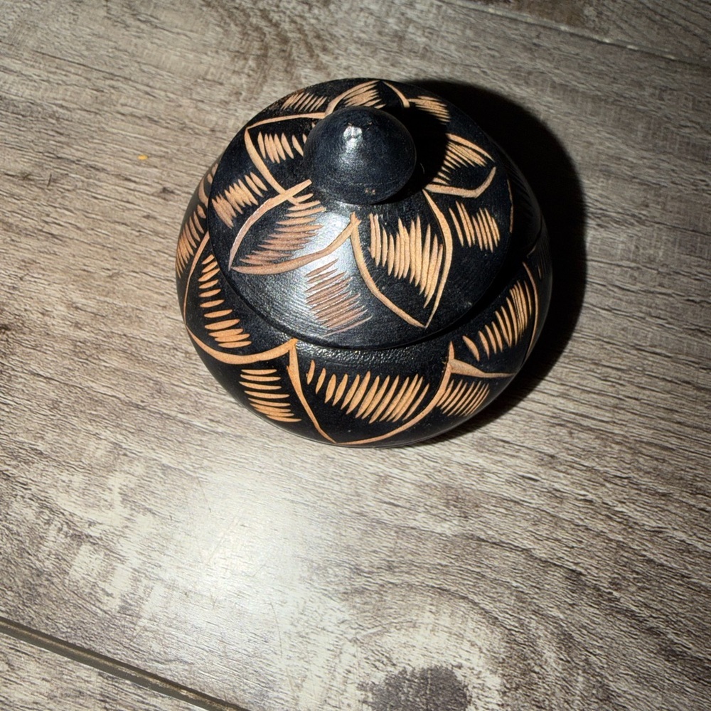 Handcrafted Black and Tan Decorative accessory box